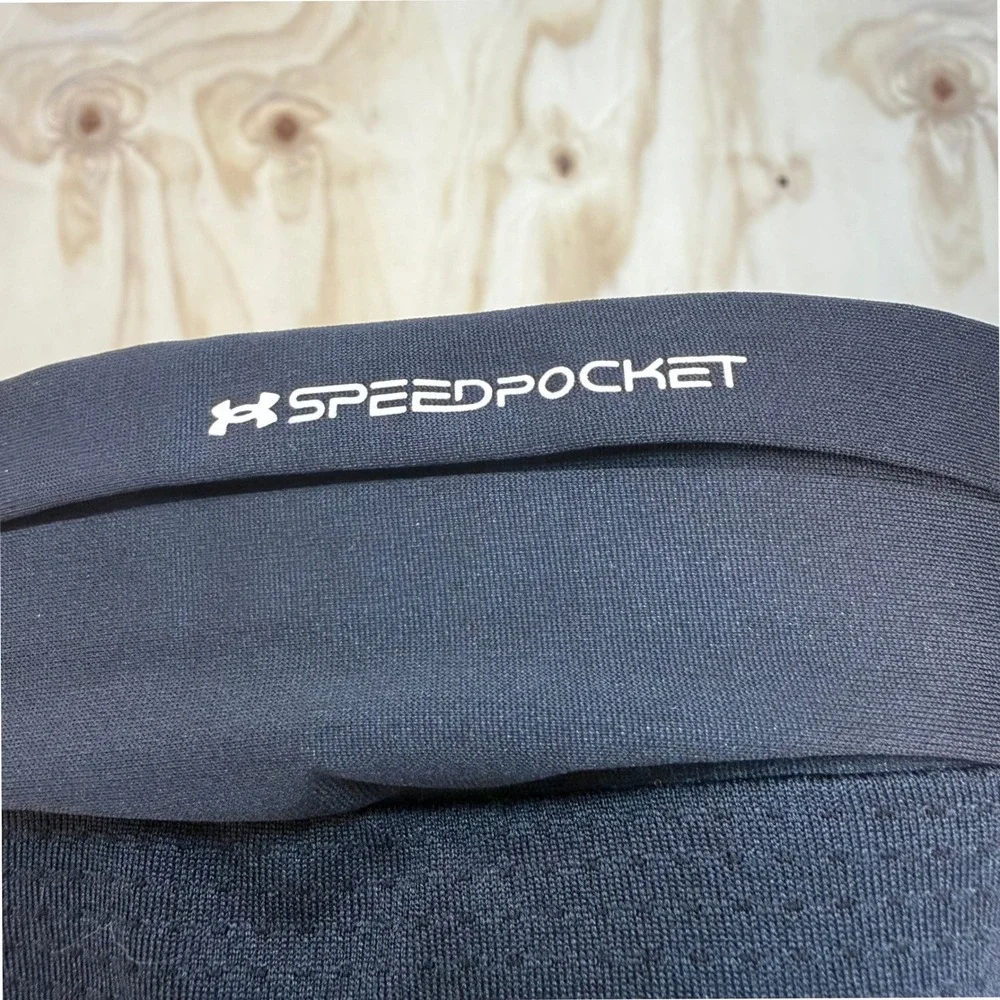 Under Armour HeatGear Speedpocket Running Shorts Mens Large Black Gray Fitted 7